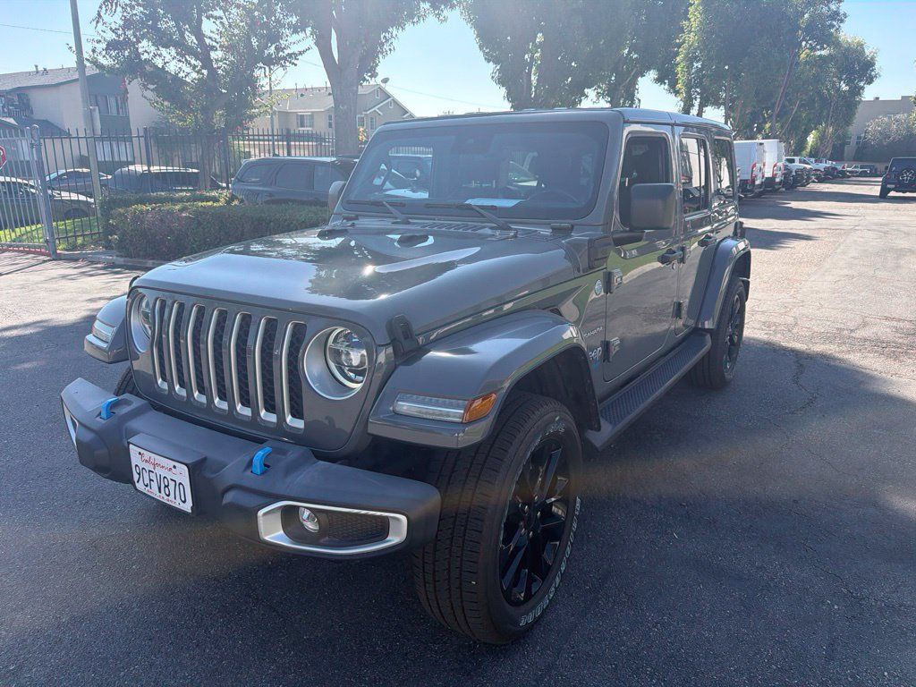 Used 2022 Jeep Wrangler Unlimited Sahara w/ Cold Weather Group AWD/4WD 360° Tour