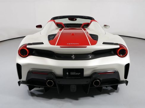 Used 2020 Ferrari 488 Pista Spider RWD image 27