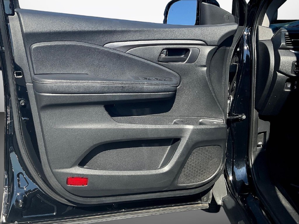 Certified 2025 Honda Ridgeline Sport+ image 22