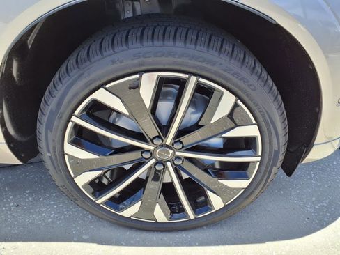 New 2026 Volvo XC60 B5 Ultra w/ Protection Package Premier image 9