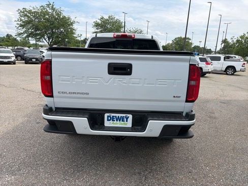 Used 2021 Chevrolet Colorado Z71 w/ Safety Package AWD/4WD image 4