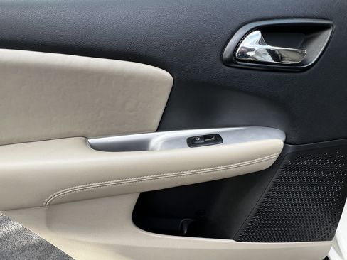 Used 2014 Dodge Journey American Value Package w/ Flexible Seating Group image 28