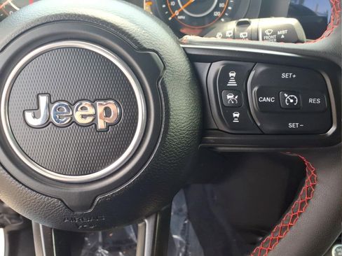 Used 2024 Jeep Wrangler Unlimited Rubicon w/ Technology Group AWD/4WD image 24