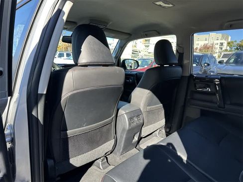 Used 2024 Toyota 4Runner TRD Off-Road Premium image 12