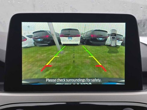 Used 2022 Ford Escape SE image 19