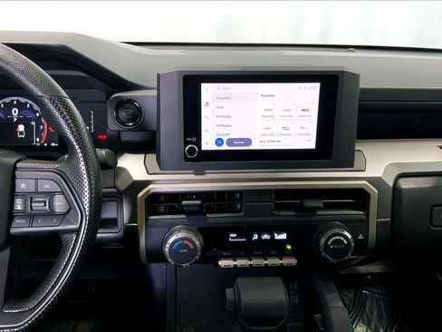 Used 2025 Toyota Tacoma SR5 AWD/4WD image 5