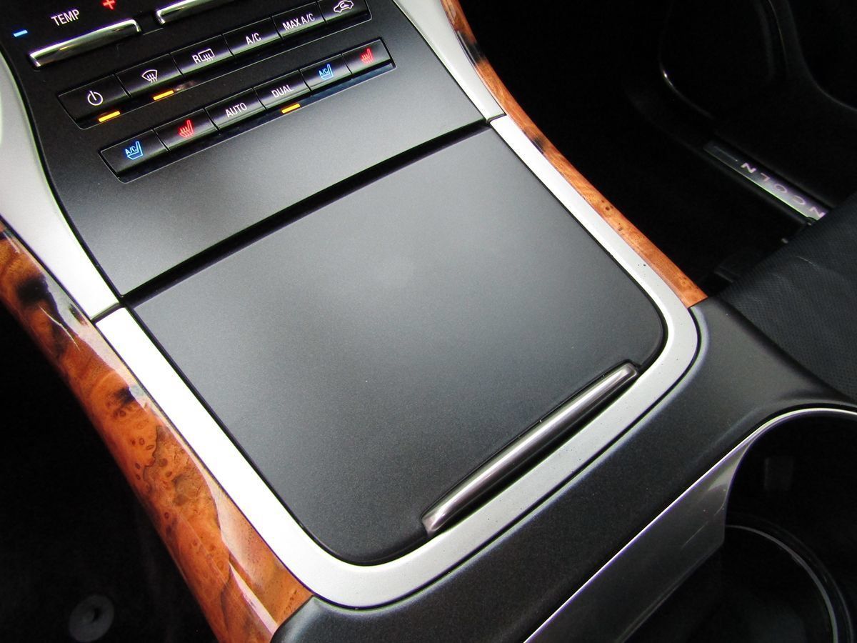Used 2018 Lincoln MKX Reserve w/ Lincoln MKX Climate Package AWD/4WD image 23