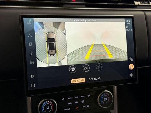 Certified 2023 Land Rover Range Rover Autobiography image 27