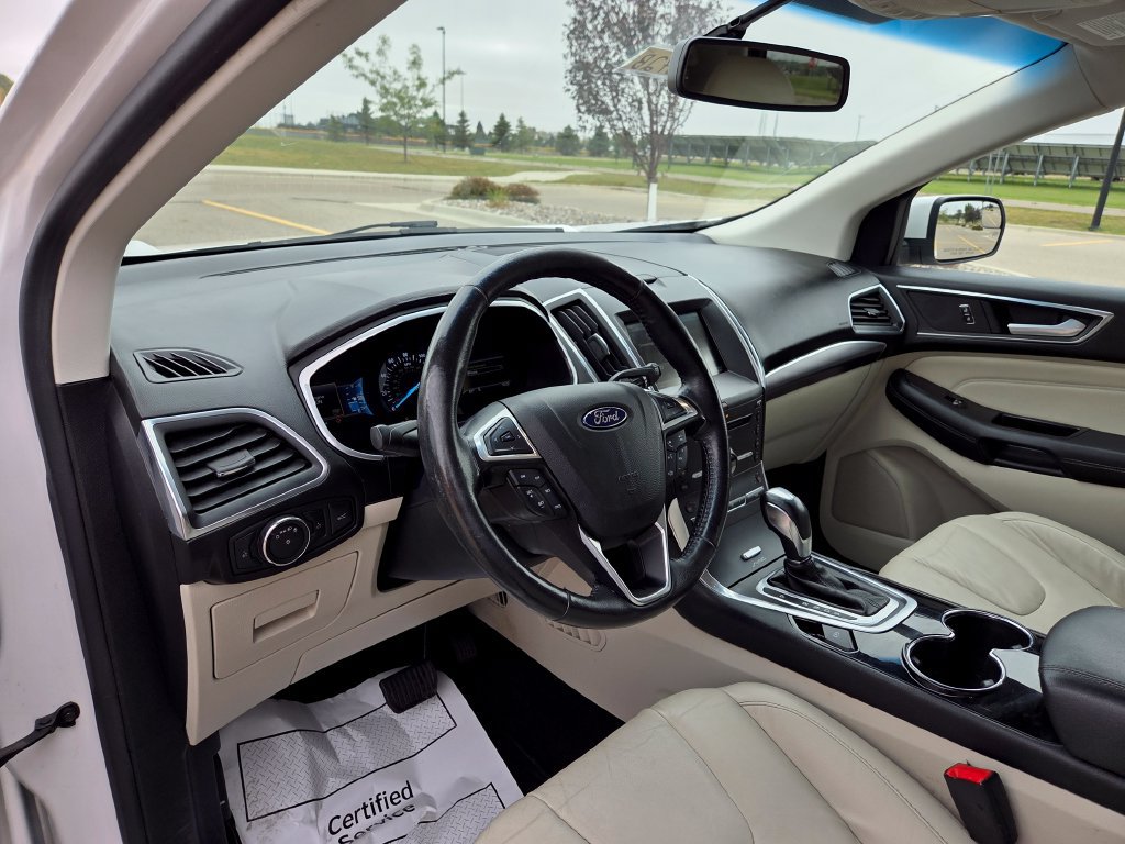 Used 2015 Ford Edge Titanium FWD image 9