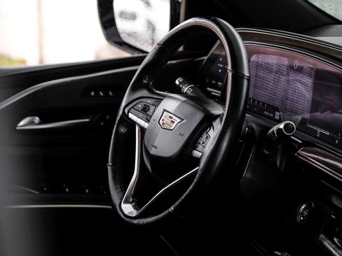 Used 2021 Cadillac Escalade ESV Premium Luxury image 11