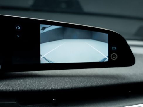 Used 2025 Lucid Air Pure image 49