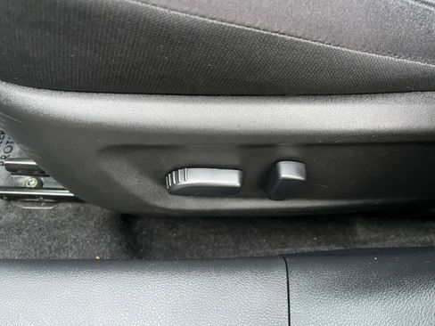 Used 2025 Nissan Altima 2.5 SV image 23