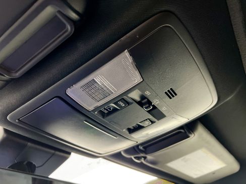 Used 2018 Toyota RAV4 SE w/ Power Extra Value Package image 22