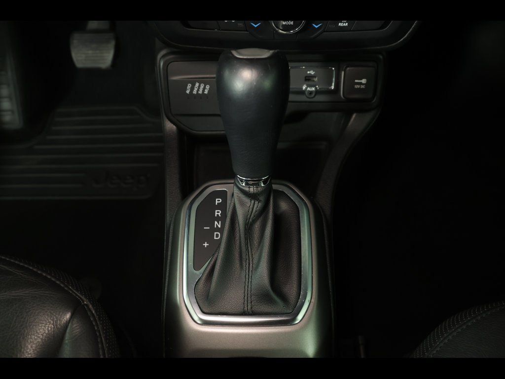 Used 2020 Jeep Renegade Altitude AWD/4WD image 23