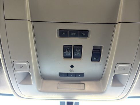 Used 2016 Chevrolet Silverado 2500 LTZ w/ Duramax Plus Package image 23