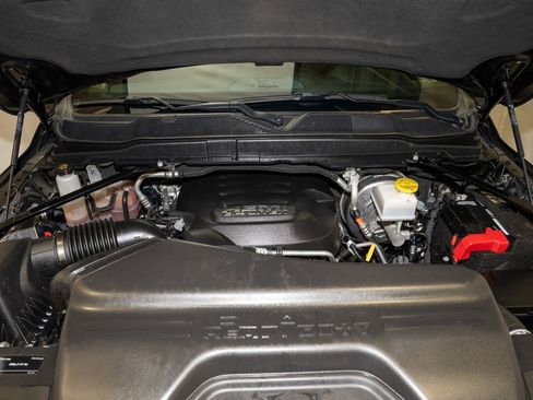 Used 2024 RAM 2500 Big Horn image 19