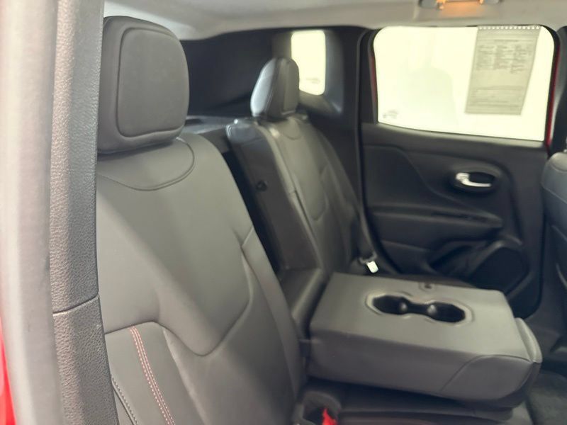 Used 2020 Jeep Renegade Trailhawk w/ Premium Leather Group AWD/4WD image 11