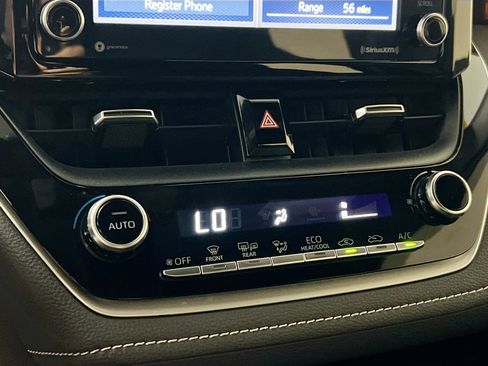 Used 2021 Toyota Corolla SE image 27