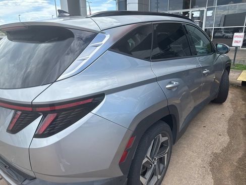 Used 2022 Hyundai Tucson Limited FWD image 2