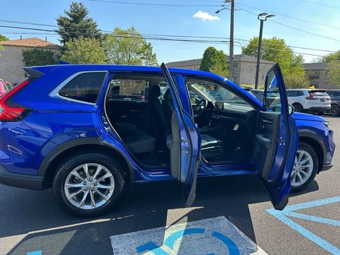 Used 2024 Honda CR-V EX-L image 17