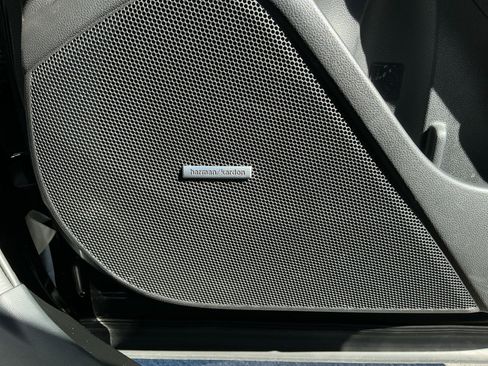 Used 2021 Subaru Forester Touring image 27