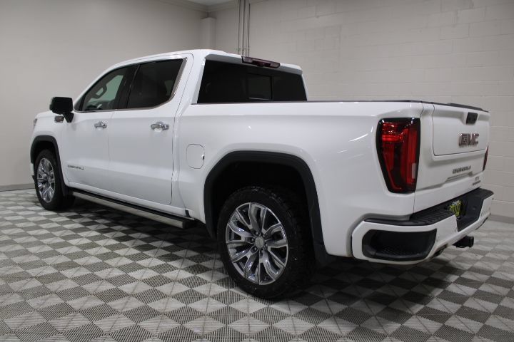 Used 2023 GMC Sierra 1500 Denali w/ Denali Reserve Package AWD/4WD image 10