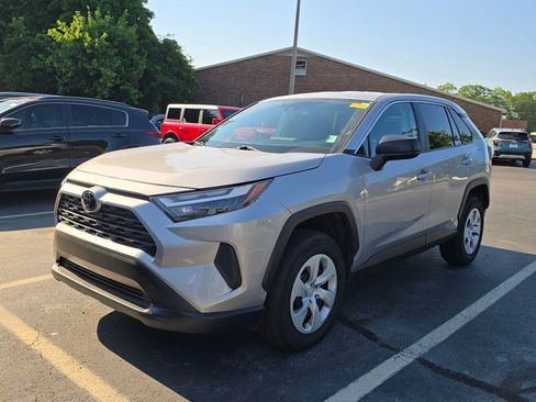 Used 2025 Toyota RAV4 LE FWD image 2