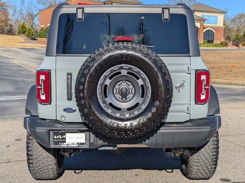 Used 2024 Ford Bronco Badlands image 8