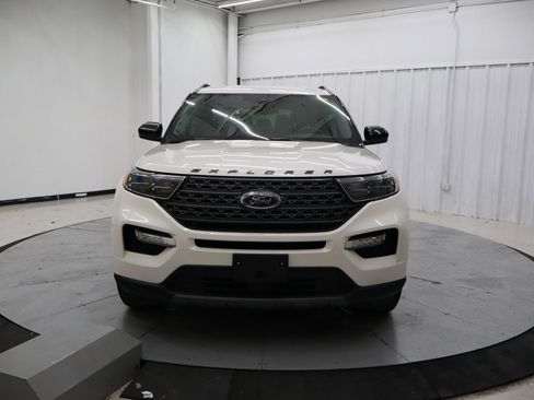 Used 2023 Ford Explorer XLT w/ Equipment Group 202A image 11