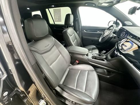 Used 2024 Cadillac XT6 Premium Luxury w/ Technology Package AWD/4WD image 29