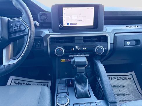 Used 2024 Toyota Tacoma SR5 w/ SR5 Upgrade Package image 17