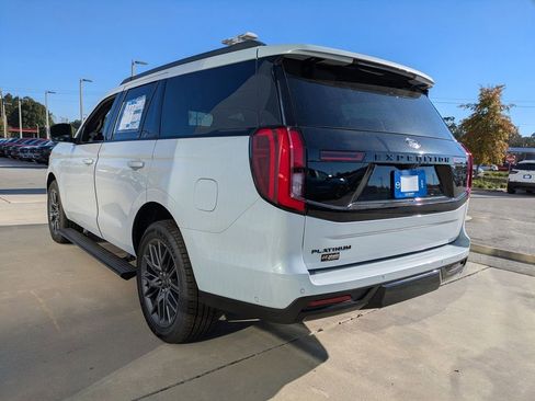 New 2025 Ford Expedition Platinum w/ Stealth Performance Package image 6