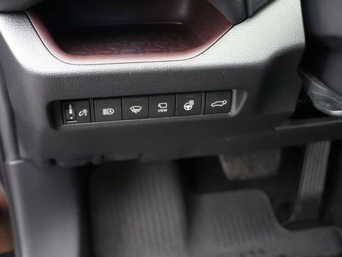 Used 2021 Toyota RAV4 Limited AWD/4WD image 26