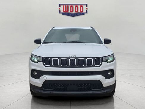 Used 2024 Jeep Compass Latitude image 5