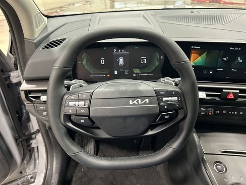 New 2026 Kia Sportage EX image 13