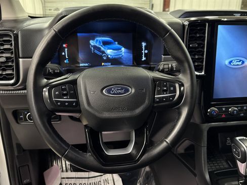 Used 2024 Ford Ranger XLT w/ Trailer Tow Package image 8