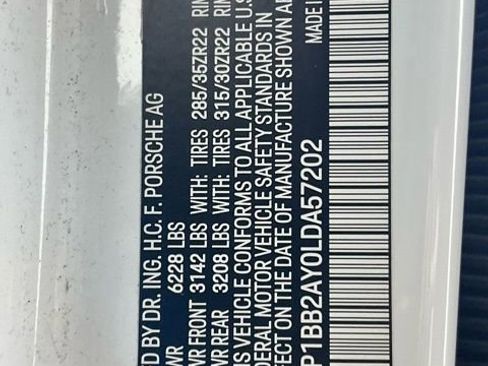 Used 2020 Porsche Cayenne S image 32