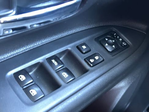 Used 2016 Mitsubishi Outlander GT AWD/4WD image 17