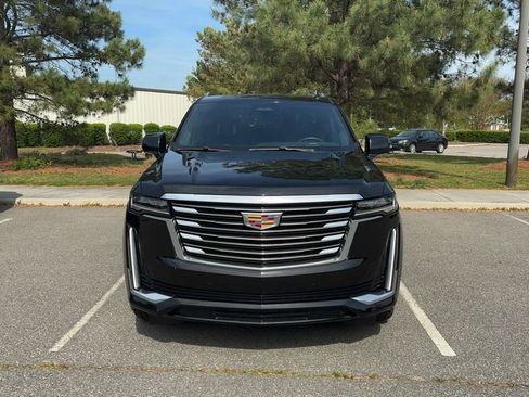 Used 2024 Cadillac Escalade ESV Premium Luxury Platinum image 2