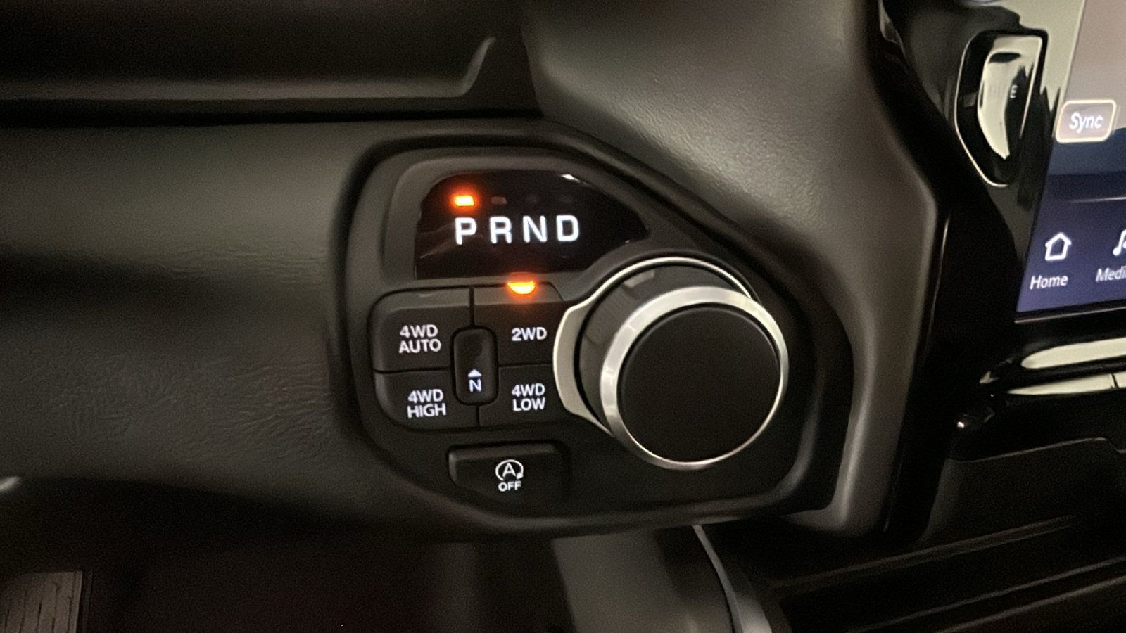 Used 2025 RAM 1500 Big Horn AWD/4WD image 24