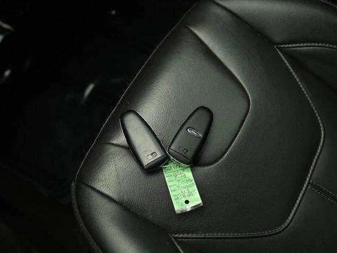 Used 2017 Ford Focus Titanium FWD image 27