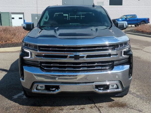Used 2021 Chevrolet Silverado 1500 LTZ w/ LTZ Premium Package image 3