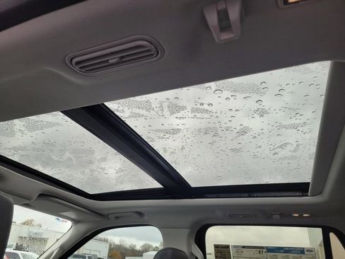 New 2025 Ford Expedition Max Active image 15