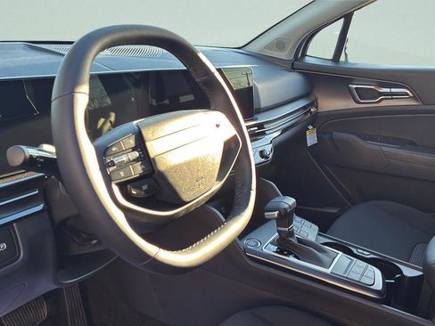 New 2026 Kia Sportage LX image 25