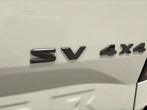 Used 2022 Nissan Frontier SV AWD/4WD image 25