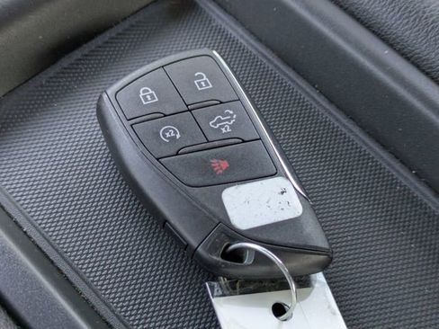 Used 2023 Chevrolet Silverado 1500 LT image 33