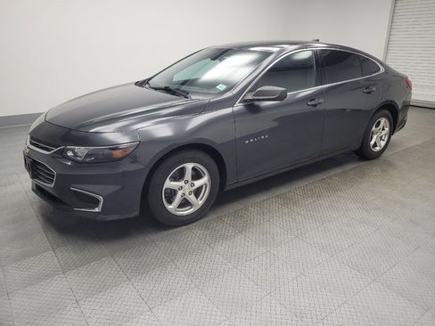 Used 2018 Chevrolet Malibu LS image 2