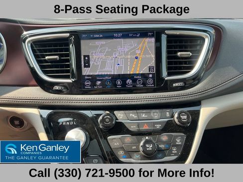 Used 2020 Chrysler Pacifica Limited w/ Tire & Wheel Group FWD image 12