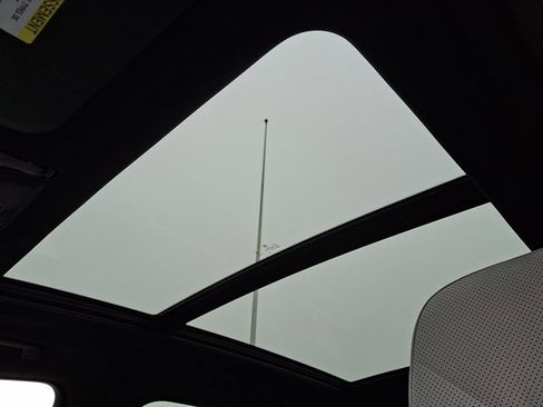 Certified 2025 BMW X5 xDrive50e w/ Climate Comfort Package image 15