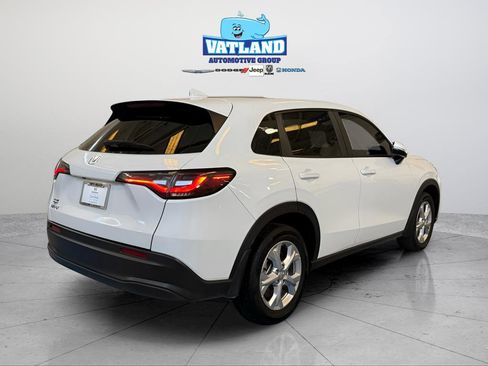 Certified 2024 Honda HR-V LX image 5